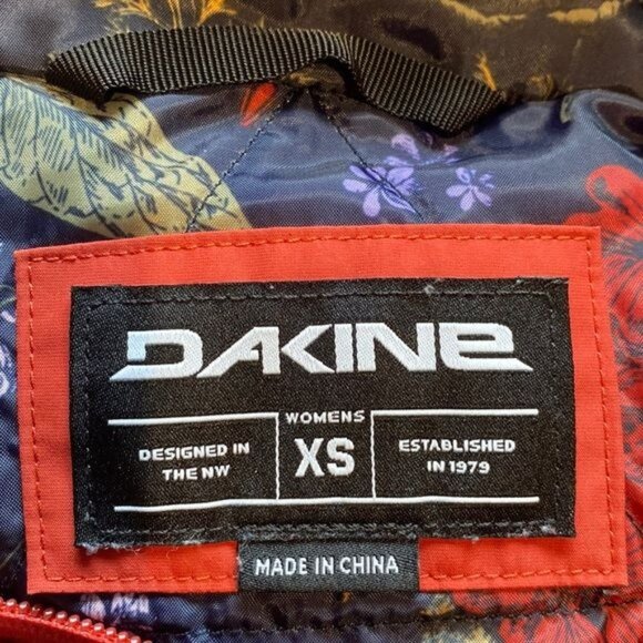 Dakine Tilly Jane Gore-Tex 2L Insulated Winter Jacket: Size Extra Small - Picture 8 of 14